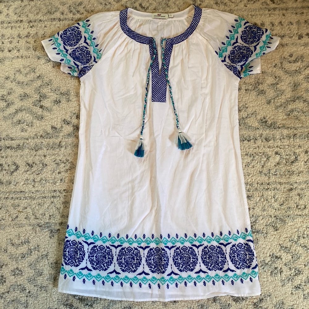 Vineyard Vines medallion popover dress- S